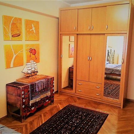 100 négyzetméteres, 3 hálószobás, 1 saját fürdőszobával rendelkező Apartman Shaykhontohur Negyed te Tasken Kültér fotó