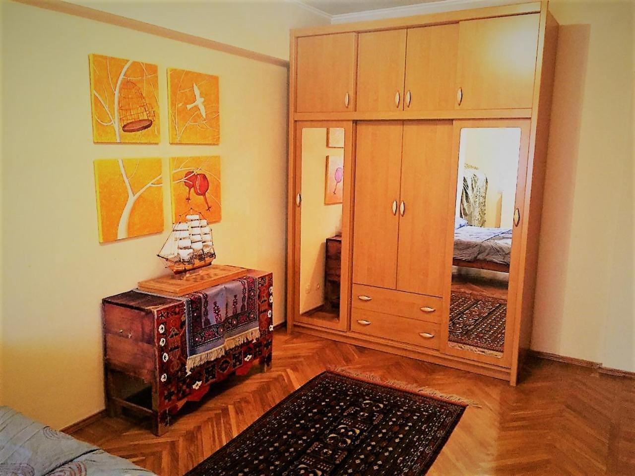 100 négyzetméteres, 3 hálószobás, 1 saját fürdőszobával rendelkező Apartman Shaykhontohur Negyed te Tasken Kültér fotó
